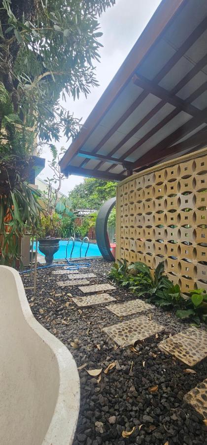 Sammy Home Yogyakarta Exterior photo
