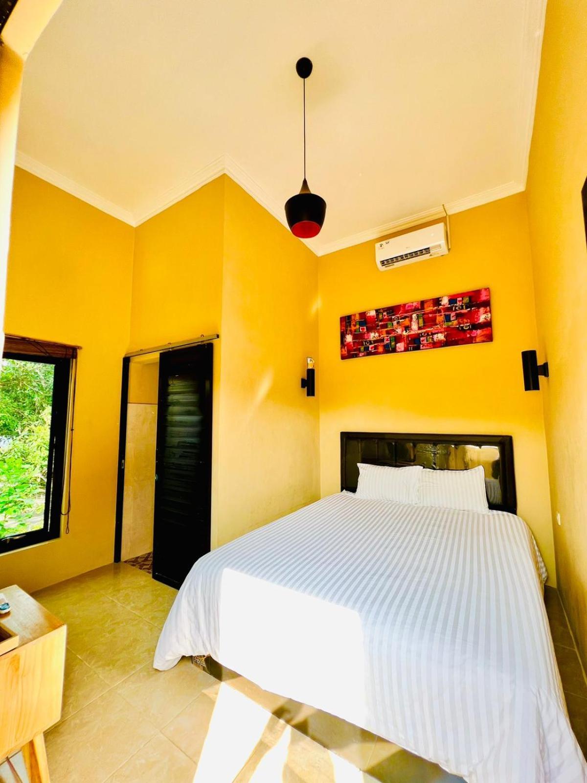Sammy Home Yogyakarta Exterior photo