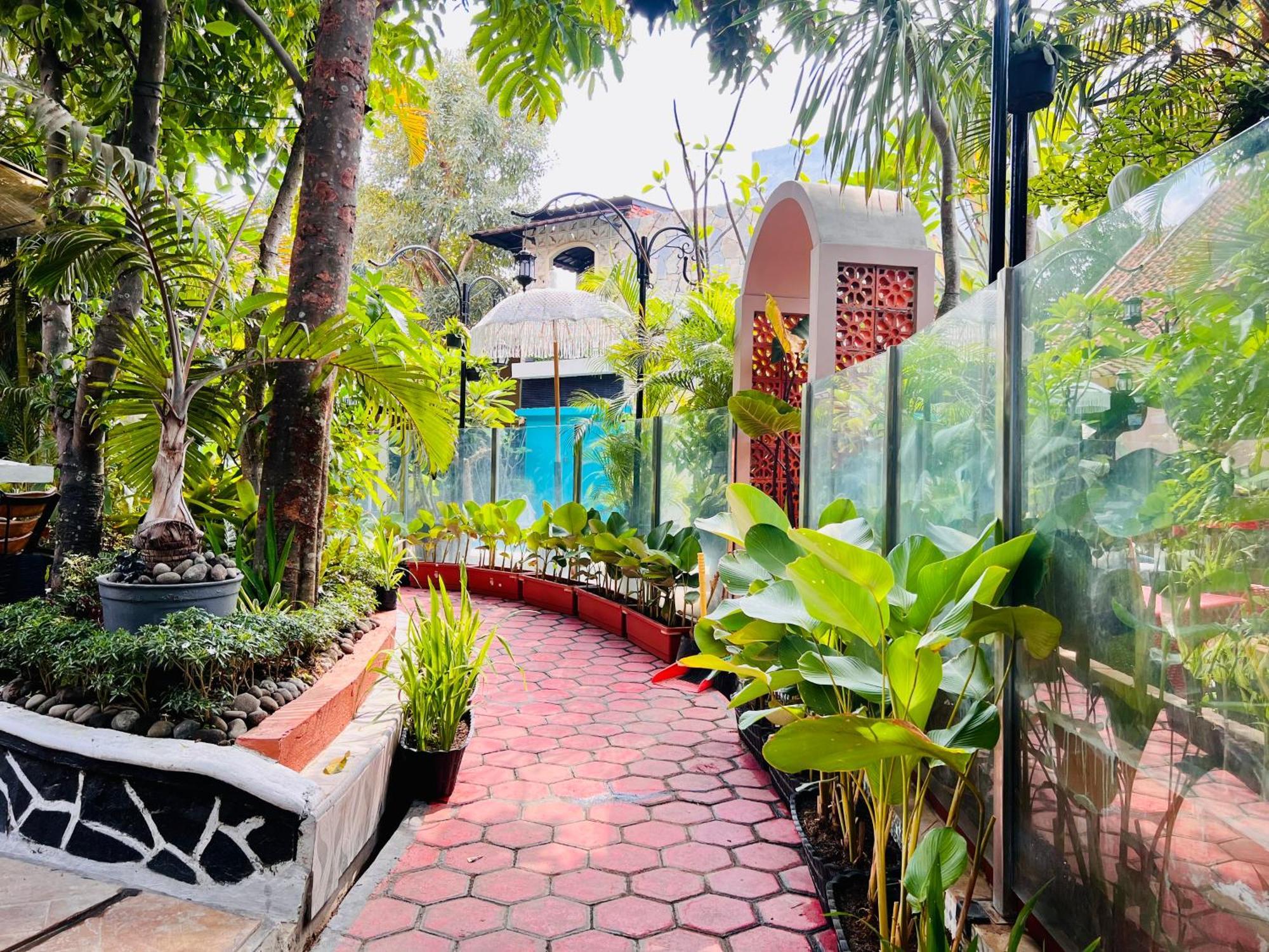 Sammy Home Yogyakarta Exterior photo