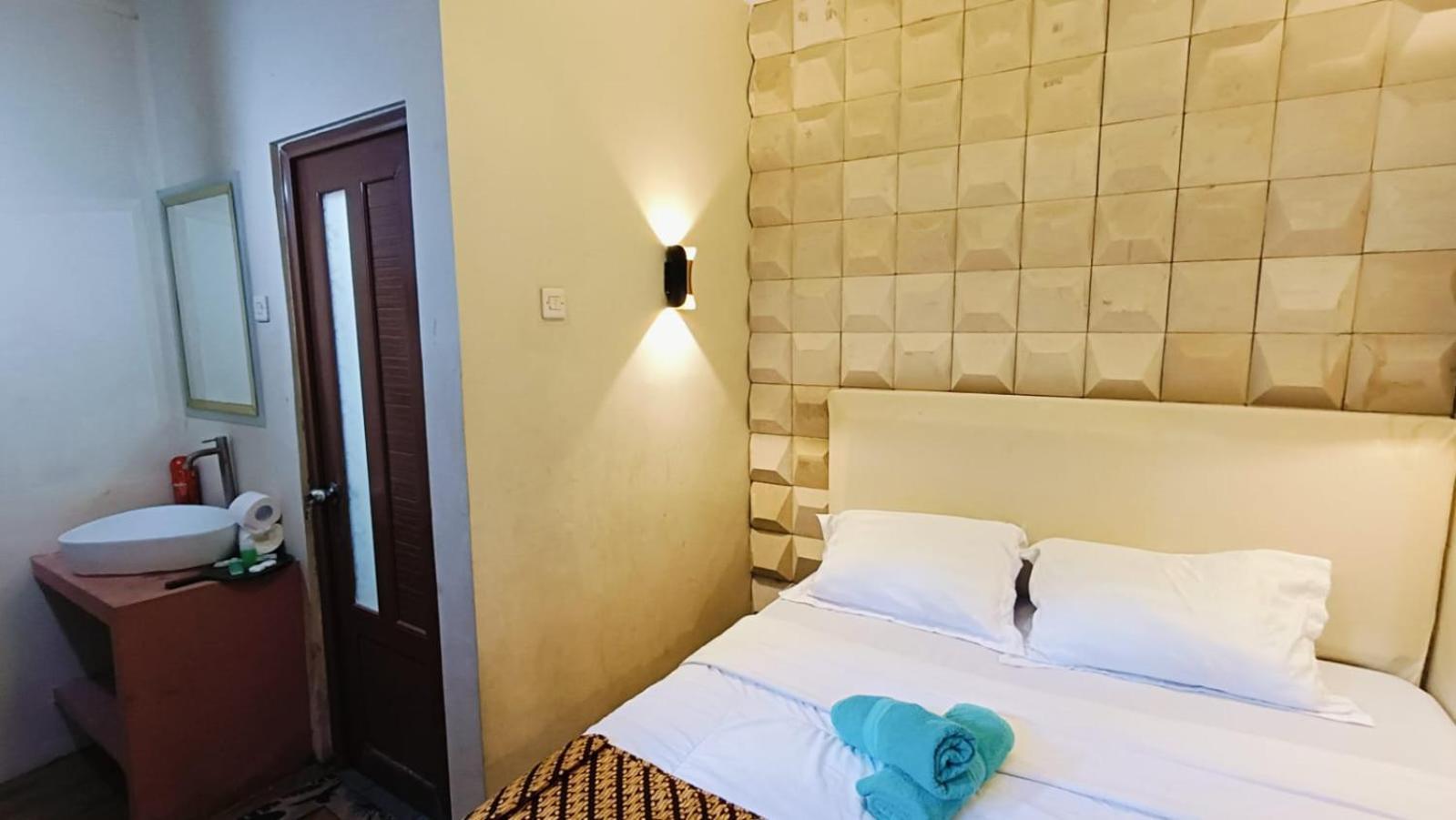 Sammy Home Yogyakarta Exterior photo